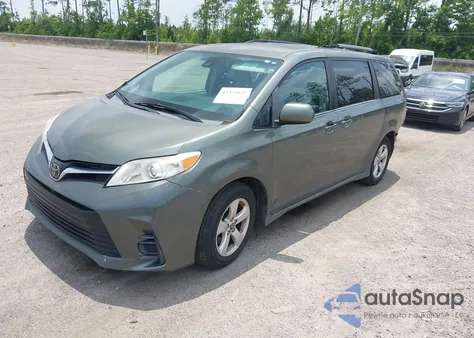 2018 Toyota Sienna Le 8 Passenger из США, поврежденный, VIN 5TDKZ3DC0JS906393